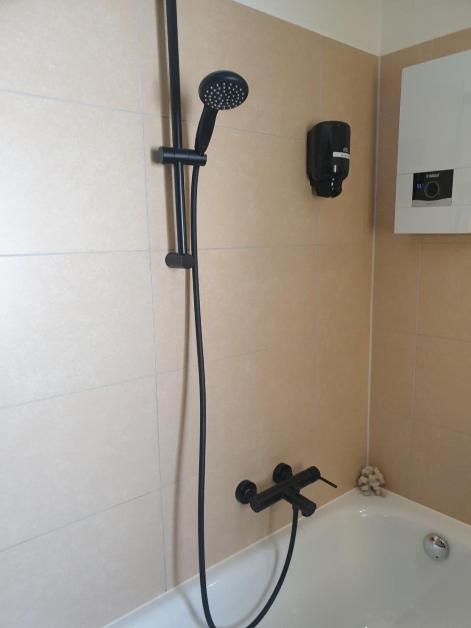 ברלין Miet-Kamp Ruhig, Zentral, Nahe Messe, Ausgefallenes Design 2 Schlafzimmer מראה חיצוני תמונה